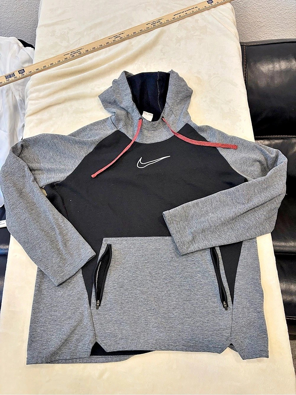Nike Therma-FIT Fitness Pullover Hoodie Color Block Gray & Black